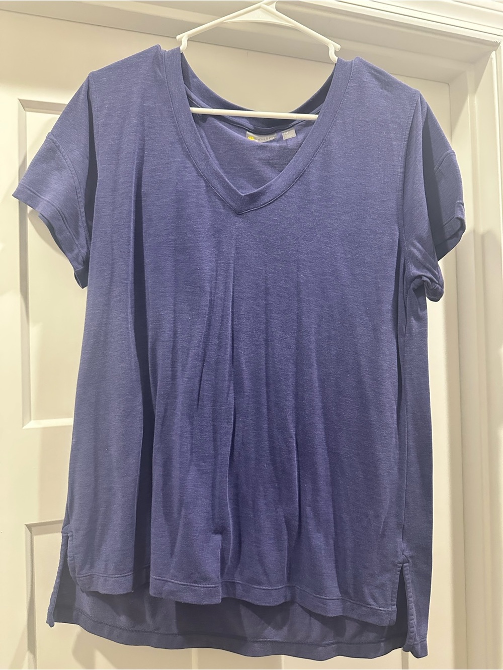 Zella Purple V-Neck Short Sleeve Tee